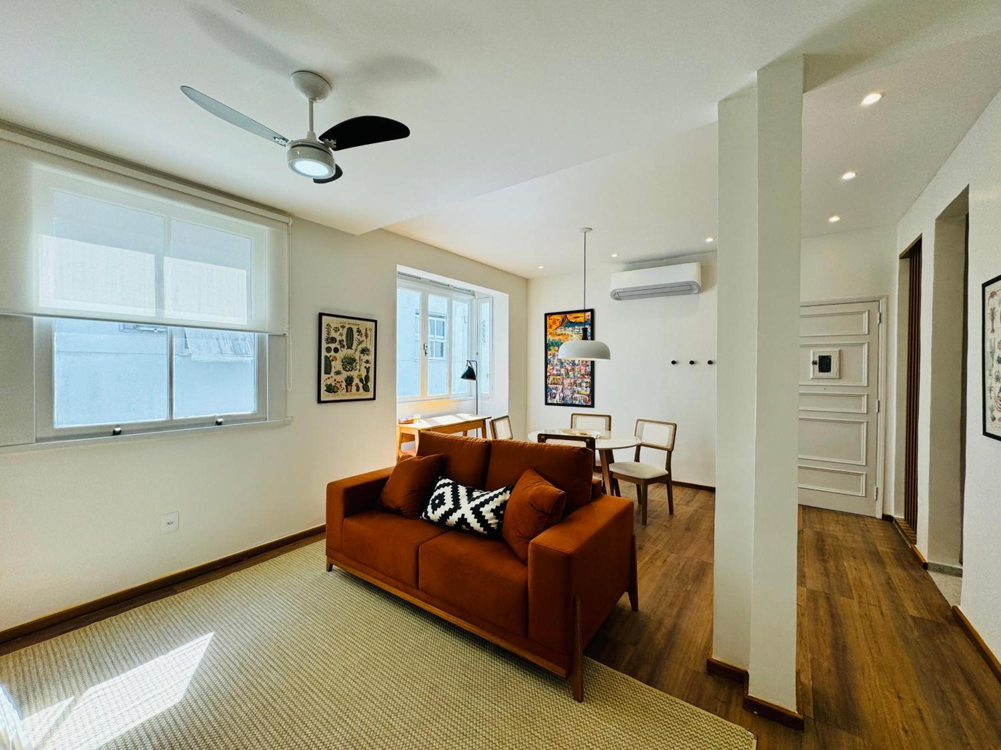 Apartment Leblon 2-quartos 450 M Da - Besthostrio